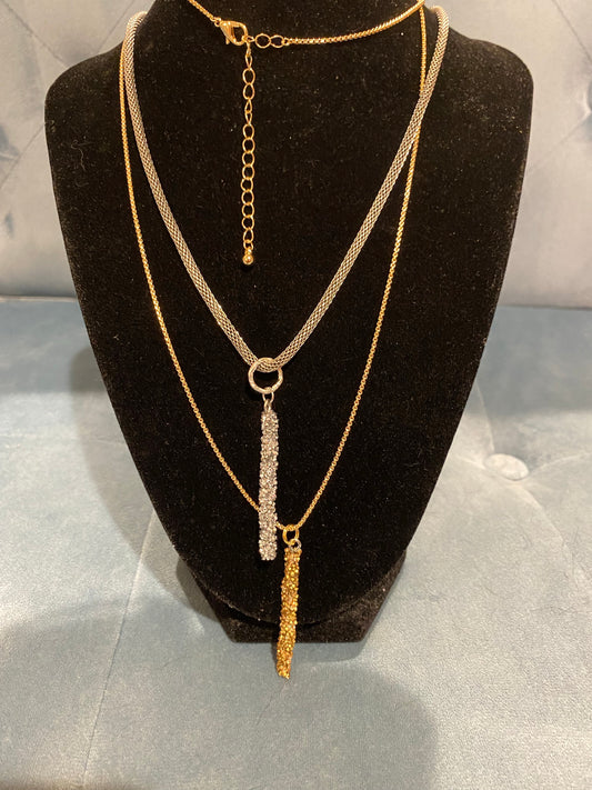 Overlapped or separate drop pendant