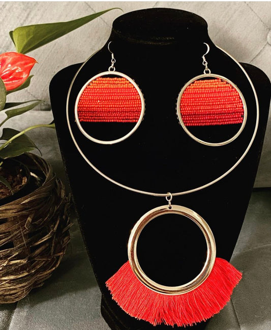 Bold silver chocker and earrings set